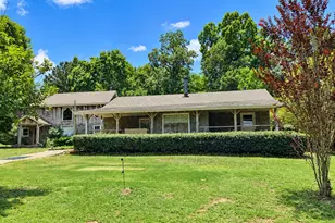 220 Ennis Rd, Barnesville, GA 30204 - Photo 6