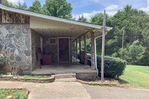 220 Ennis Rd, Barnesville, GA 30204 - Photo 6