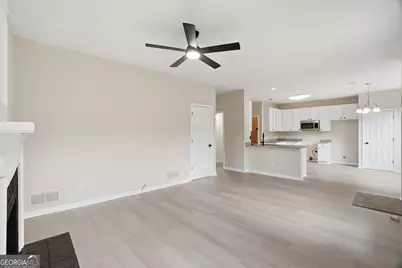 6894 Breeze Drive, Stone Mountain, GA 30087 - Photo 22