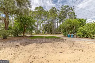 913 Mallery St, Saint Simons, GA 31522 - Photo 1