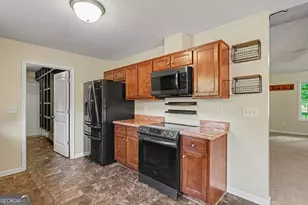 313 Anderson Rd, Griffin, GA 30223 - Photo 8
