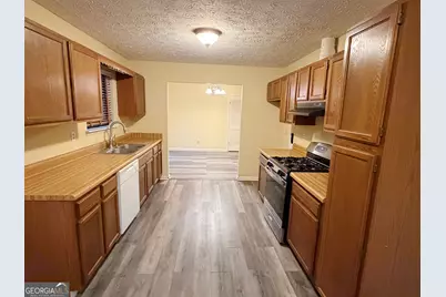 1156 Forest Glen Court NW, Acworth, GA 30102 - Photo 2