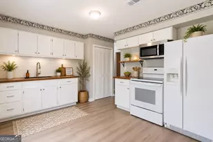 4 Lucian Cir, Savannah, GA 31406 - Photo 8