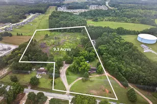 608 Rockwell Church Rd NW, Winder, GA 30680 - Photo 1