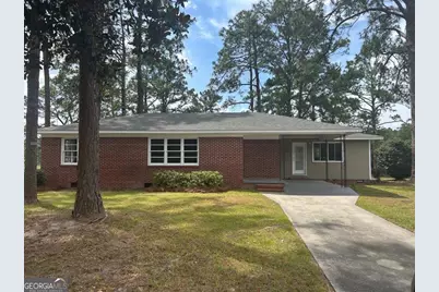 843 Prosperity Drive, Swainsboro, GA 30401 - Photo 2