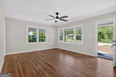239 Wilcox Road, Lagrange, GA 30241 - Photo 6