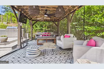 10 Quarry Lake Court, Atlanta, GA 30342 - Photo 8