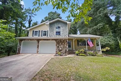 131 Jennifer Lane, McDonough, GA 30253 - Photo 4