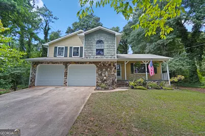 131 Jennifer Lane, McDonough, GA 30253 - Photo 2