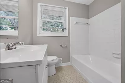 513 Martindale Court, Stone Mountain, GA 30088 - Photo 18