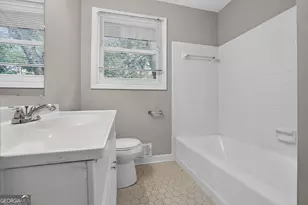 513 Martindale Ct, Stone Mountain, GA 30088 - Photo 18