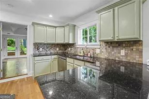 79 Lakeview Dr NE, Atlanta, GA 30317 - Photo 14