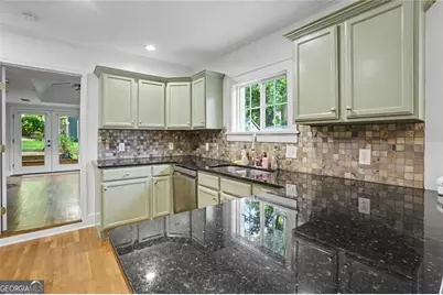 79 Lakeview Drive NE, Atlanta, GA 30317 - Photo 20