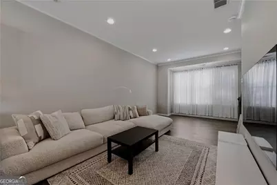 633 Broadview Place, Atlanta, GA 30324 - Photo 14