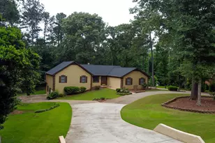 125 Emerald Dr, McDonough, GA 30253 - Photo 2