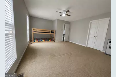 828 Tradd Court, Stone Mountain, GA 30087 - Photo 4
