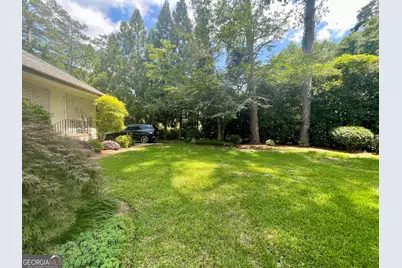 377 Old Club Road S, Macon, GA 31210 - Photo 10