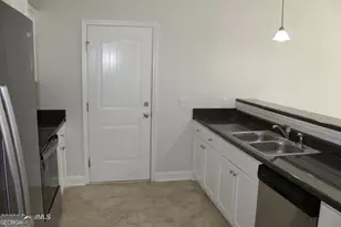 282 Bridgewater Ln, Darien, GA 31305 - Photo 6