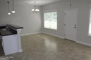 282 Bridgewater Ln, Darien, GA 31305 - Photo 8