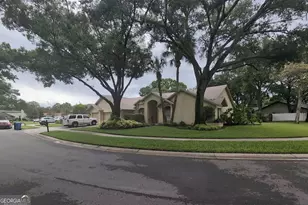 13712 Halliford Dr, Tampa, FL 33624 - Photo 2
