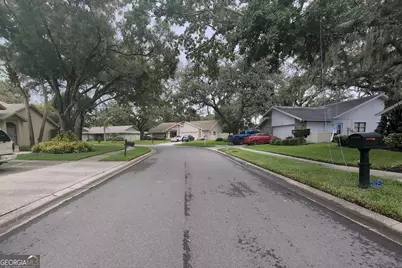 13712 Halliford Drive, Tampa, FL 33624 - Photo 4