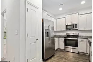 2202 Miranda Dr, Morrow, GA 30260 - Photo 4
