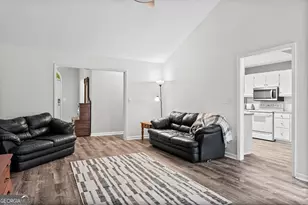 5 Queens Ct, Sharpsburg, GA 30277 - Photo 10