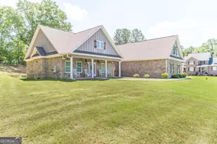 374 Carrick Way, Macon, GA 31210 - Photo 2