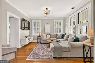 301 E 51st St, Savannah, GA 31405 - Photo 18