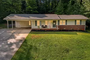 157 Rock Quarry Rd, Toccoa, GA 30577 - Photo 2