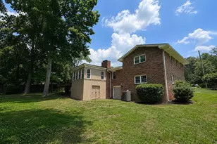 2653 Club Valley Dr NE, Marietta, GA 30068 - Photo 6