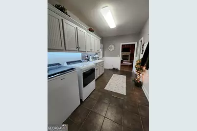 300 Brook Road, Barnesville, GA 30204 - Photo 10