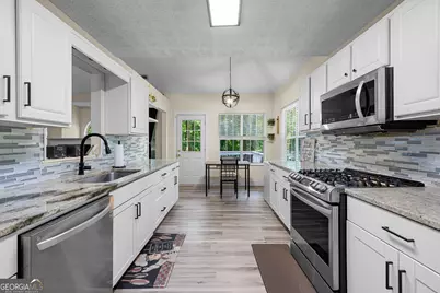 56 Montpelier Place, Sharpsburg, GA 30277 - Photo 8