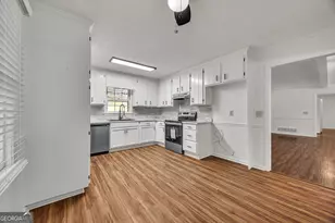 279 Heck Rd NE, Kennesaw, GA 30144 - Photo 10
