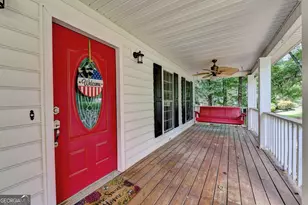 1609 White Oak Dr, Winder, GA 30680 - Photo 4