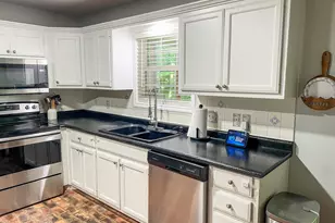 1609 White Oak Dr, Winder, GA 30680 - Photo 10