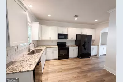 239 Stonecreek Bend, Monroe, GA 30655 - Photo 2