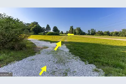 257 Kelly Farm Road, Newnan, GA 30265 - Photo 2