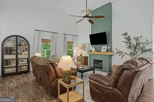 1381 Star Point Rd, Carrollton, GA 30116 - Photo 16
