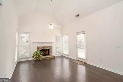 1233 Parkview Lane NW, Kennesaw, GA 30152 - Photo 6