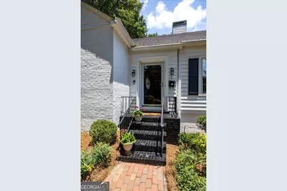 425 Ashley Place, Macon, GA 31204 - Photo 2
