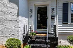 425 Ashley Pl, Macon, GA 31204 - Photo 2