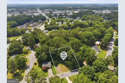 1796 Hunting Creek Lane SE, Conyers, GA 30013 - Photo 4