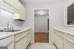 1201 Vicksburg Pl, Atlanta, GA 30350 - Photo 10
