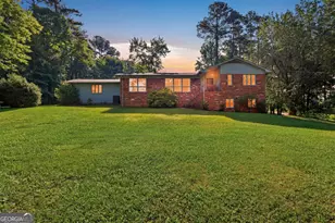 33 Cherokee Hills Ln, Toccoa, GA 30577 - Photo 2