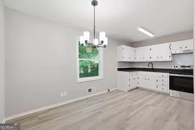 4913 Bartlett Road, Forest Park, GA 30297 - Photo 8