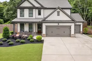 249 Borders St, Jefferson, GA 30549 - Photo 2
