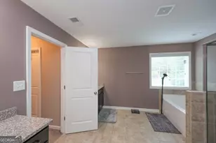 217 Briandwood Dr, Newnan, GA 30265 - Photo 40