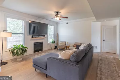 5703 Shore Isle Court, Flowery Branch, GA 30542 - Photo 8