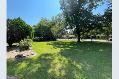 218 W Peter Street, Cochran, GA 31014 - Photo 8
